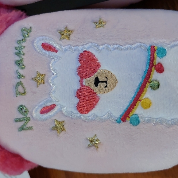 Wonder Nation Girl Slippers - Picture 6 of 9
